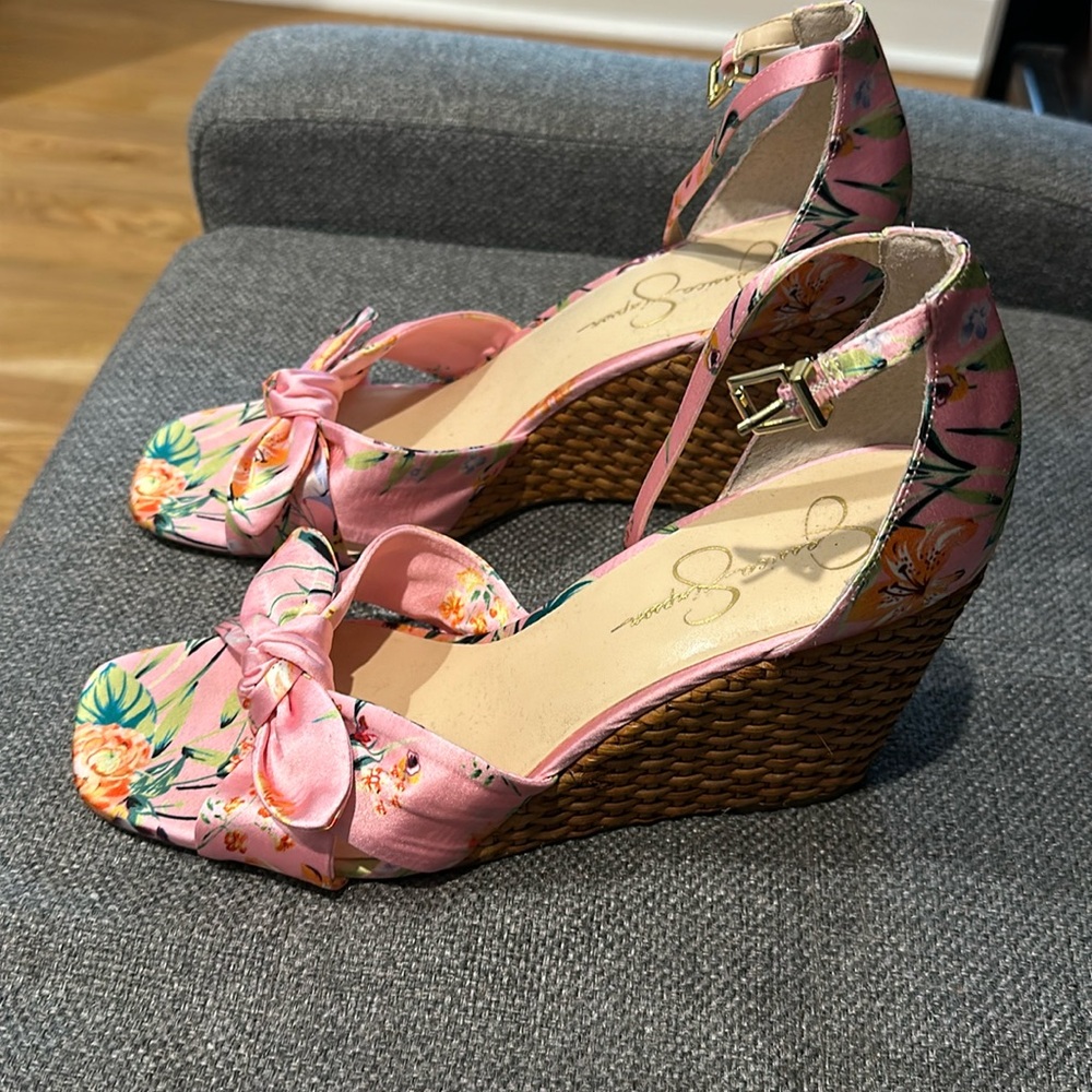 Jessica Simpson size 10 floral wedge sandals.